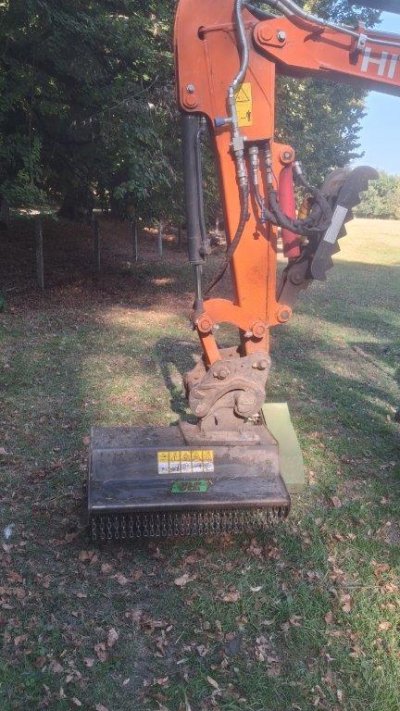 Paysagiste amboise Débroussaillage sur pelle
